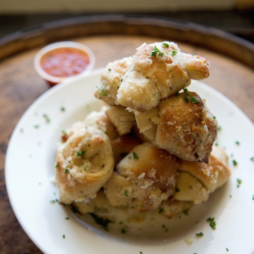 5 Garlic Knots